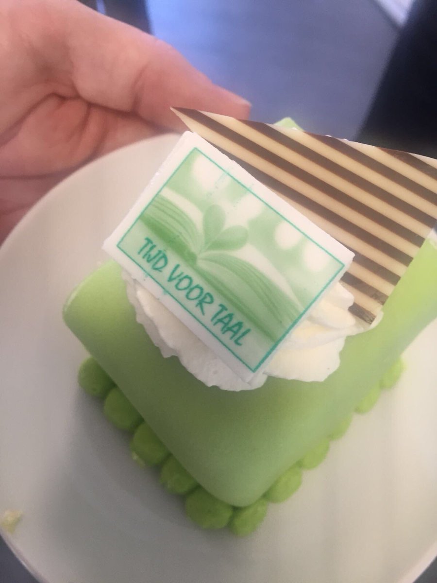 Nu bij de ondertekening van het project “Tijd voor Taal”, taalontwikkelingstraject voor werknemers door werkgevers. Met de BAR-organisatie, NV Afvalbeheer. Maar óók met onze externe partners @BinderGroen, GKB Barendrecht en Kraaijeveld aannemerij!
