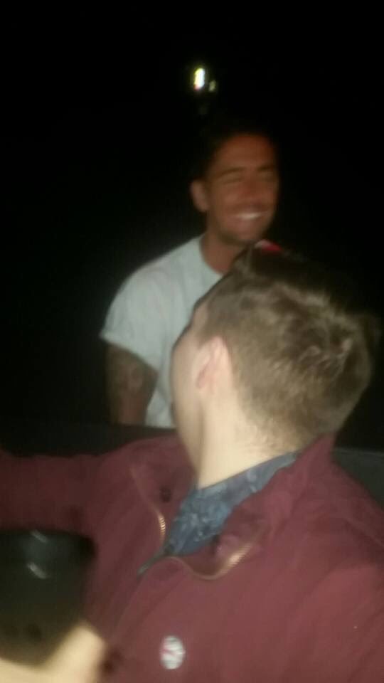 Kylie03381018's tweet image. Deep conversation with @stephen_bear and Clinton 😂😂 #babybearsmum #meetstherealbear such a kind lad really changed peoples perspective on him here in shrewsbury #feaver