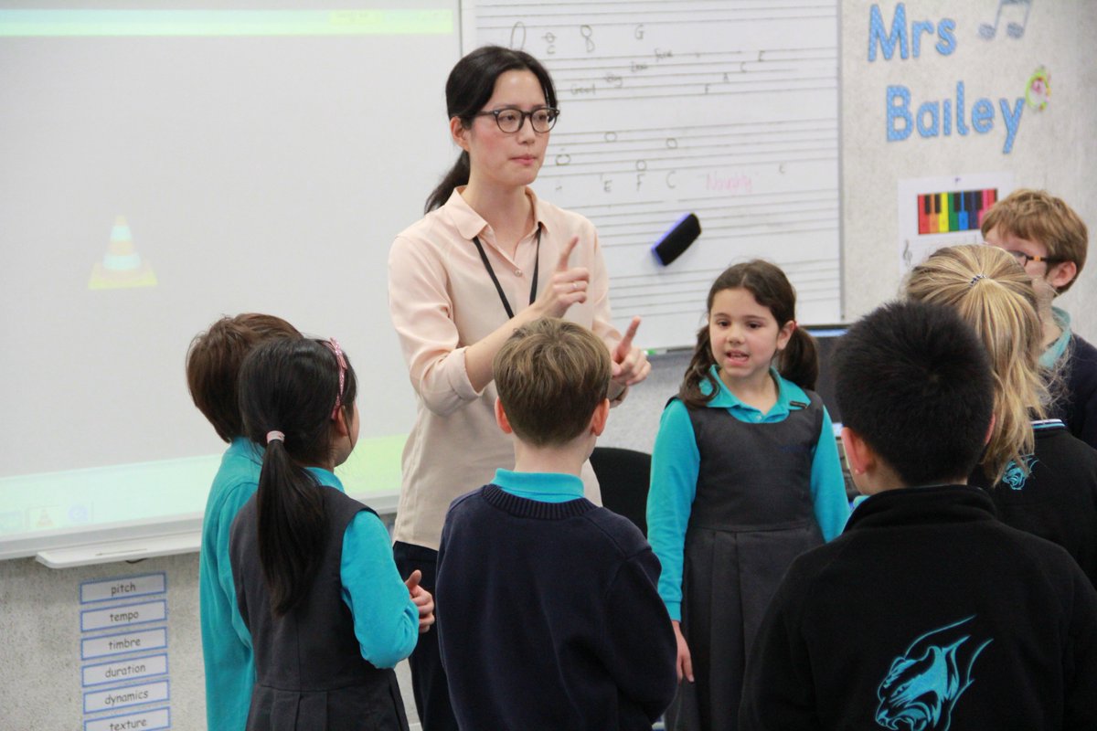 NAISPudong's tweet image. Year 4 enjoyed their #Music Lesson with our special #guest Andrea Lee last week!
Ms Lee is our NAIS Pudong #Juilliard curriculum #specialist. During her visit she worked with our #PerformingArts department and some our of students during her 2 day trip.