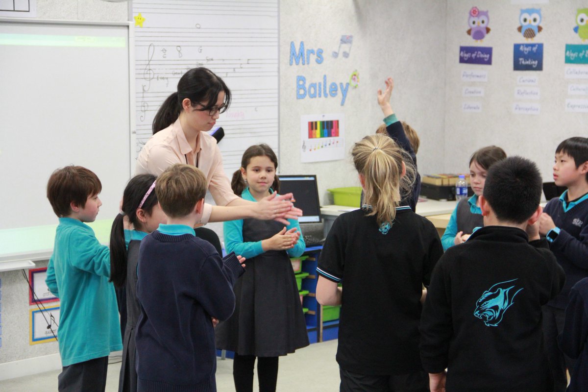 NAISPudong's tweet image. Year 4 enjoyed their #Music Lesson with our special #guest Andrea Lee last week!
Ms Lee is our NAIS Pudong #Juilliard curriculum #specialist. During her visit she worked with our #PerformingArts department and some our of students during her 2 day trip.