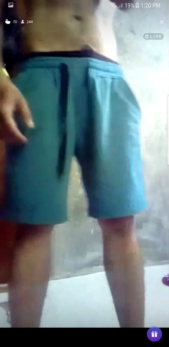 blued_gay's tweet photo. Another rising star on Blued. Live show!!! https://t.co/arHWv0zMGS