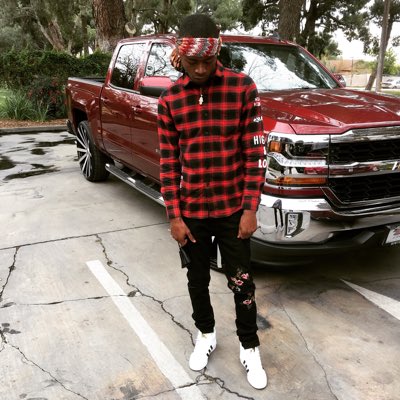 Rvnkin's tweet photo. #NewProfilePic https://t.co/f4oXXsOnmP