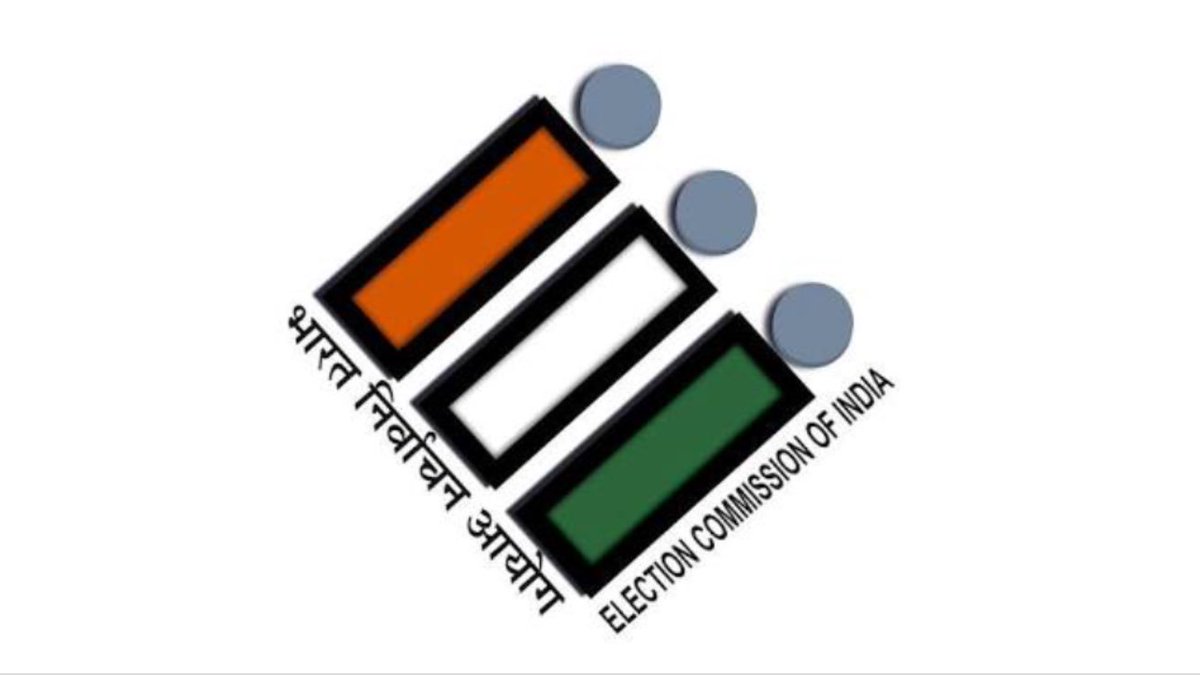 SidharthPandey's tweet photo. Election Commission of India tells SC it stands by its recommendation to introduce #totaliser machine to ensure protection of voters from intimidation by Political parties. Centre tells SC “all political parties have rejected the idea”! SC asks all sides to file additional docus https://t.co/543lJBFaAP