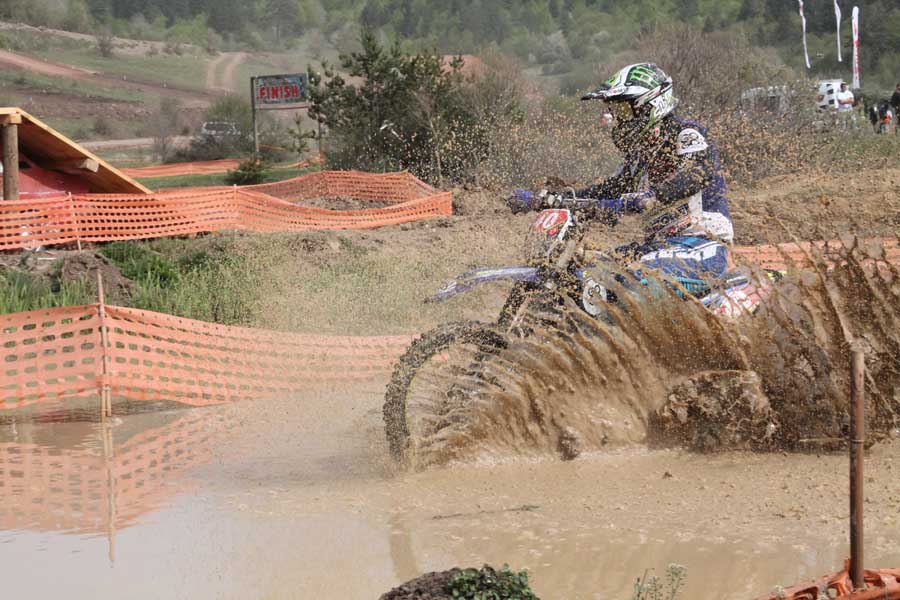 vallakanyonu's tweet photo. Geleneksel Motosiklet ve Doğa Sporları Festivali.
Suğla Yaylası’ndaki Azdavay Doğa ve Motor Sporları Merkezi’nde gerçekleştirilen festivale çok sayıda doğasever ve motosiklet tutkunu katılıyor.
#motfed #enduro #tmf2017 #azdavay #suğla #festival #doğasporları https://t.co/gTdb3QRMtD