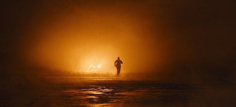 SKYFALL (2012) 

Director of Photography: Roger Deakins
Director: Sam Mendes
More Shots: bit.ly/2FXiP1D