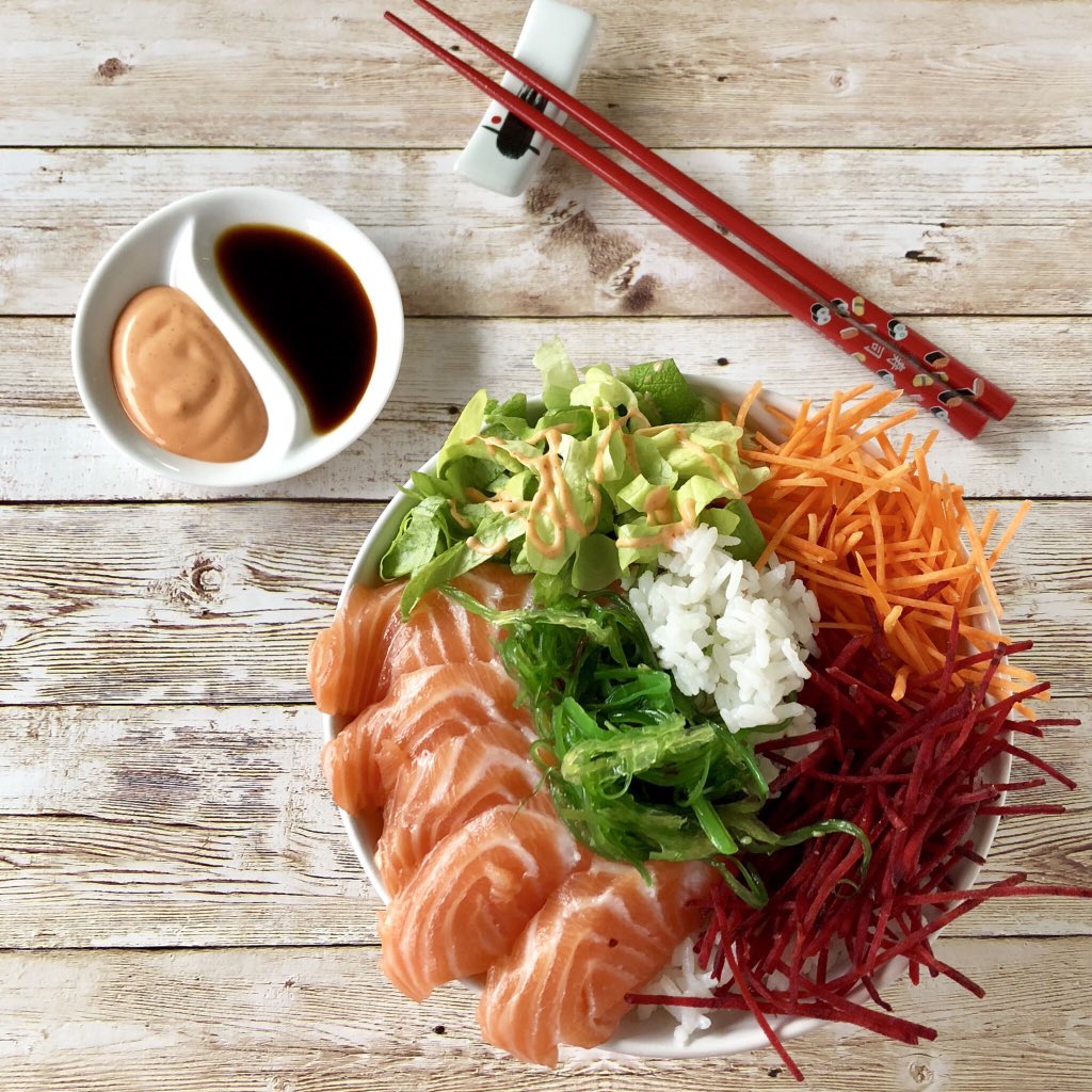 TapasMargarita's tweet photo. SUSHI BOWL......het is dé manier om restjes op te maken!

#sushi #sushibowl #pokebowl #groente #zalm #nowaste https://t.co/cHFCksVYAx