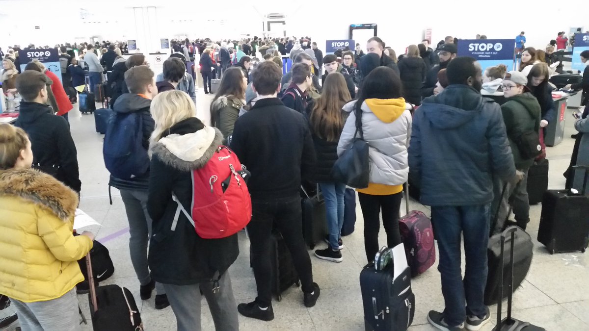 HCmediaUK's tweet photo. Havering college's Creative Arts department are off on their Rome trip this morning! We will keep you updated with their adventures. https://t.co/IADKMh5zGM