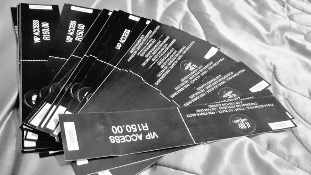 Niobyy's tweet photo. 💯💪 Alert Alert 📛📛

All Blvk Tickets are now available around Phola Location  as from this afternoon ✌✌ .

R70 [ GA ]
R 150 [ VIP ] 

30 June 2K18 | Phola Comm Hall 

#SupremeEvents
#AllBlvkExperience https://t.co/DOAMtZMJ0L