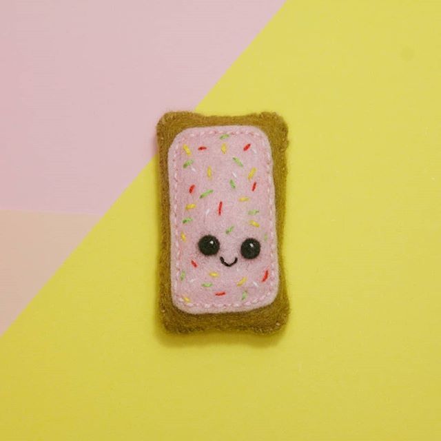 picklepintweet's tweet photo. #poptarts for breakfast
.
.
#breakfast #toasterpastry #felt #playwithyourfood #playfood #plushie #handmade #sewing #colour #stitches #handsewn #handmadeisbest #cute #embroidery #makersgonnamake #handcrafted #craft #crafter #technicolourcrafter #handstitโฆ https://t.co/hgygj0IYKN https://t.co/XlBVlBoaKg