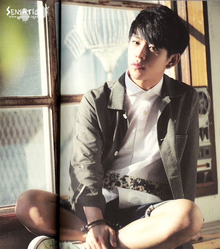 jaebluuh's tweet photo. a concept: daehyun wearing shorts https://t.co/zNbfwCe7rH
