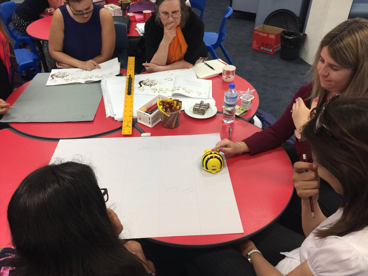 MBPS_sci's tweet photo. Massive thank you to @iMerinet and @cserAdelaide for a fantastic Twilight PL on the new Digital Tech syllabus! Building staff efficacy and knowledge. https://t.co/ukJFaFw9vS