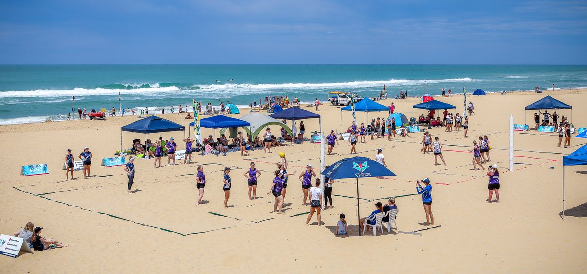 netballvic's tweet photo. That’s a wrap for 2018 Beach Netball! ⛱️🏐
Our three competitions saw approximately 270 participants from 42 teams compete in 177 matches!
Congratulations and thank you to everyone who was a part of #BeachNetball 2018, and a big thank you to @VicHealth!
#PlayBetweenTheFlags https://t.co/h4iAYEs0wv