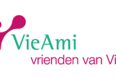 Cardstocare's tweet photo. Gefeliciteerd @VieCuri ! Jullie zijn live met de nieuwe collectie wenskaarten via onze partner @Kaartje2go. Elke kaart naar een patiënt steunt @VieAmi . Stuur een kaart via https://t.co/ylv82Swi5n https://t.co/KzJuYQgJ31