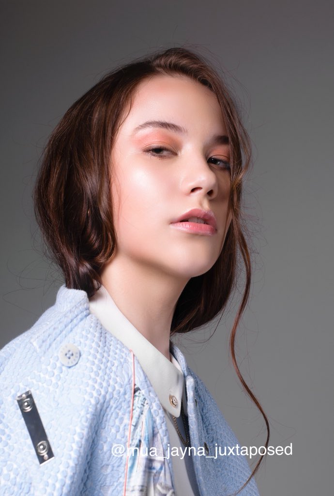 jayna_d's tweet photo. A healthy looking skin is a must have for 2018. #springseries #makeupbyjayna #hairbyjayna #dubaiagency #peachymakeup #dewyskin #naturalmakeup #dubaimodels Beautifully 📸 by @erfans.photography https://t.co/ptEktWnvDD