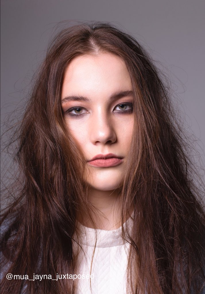 jayna_d's tweet photo. A healthy looking skin is a must have for 2018. #springseries #makeupbyjayna #hairbyjayna #dubaiagency #peachymakeup #dewyskin #naturalmakeup #dubaimodels Beautifully 📸 by @erfans.photography https://t.co/ptEktWnvDD