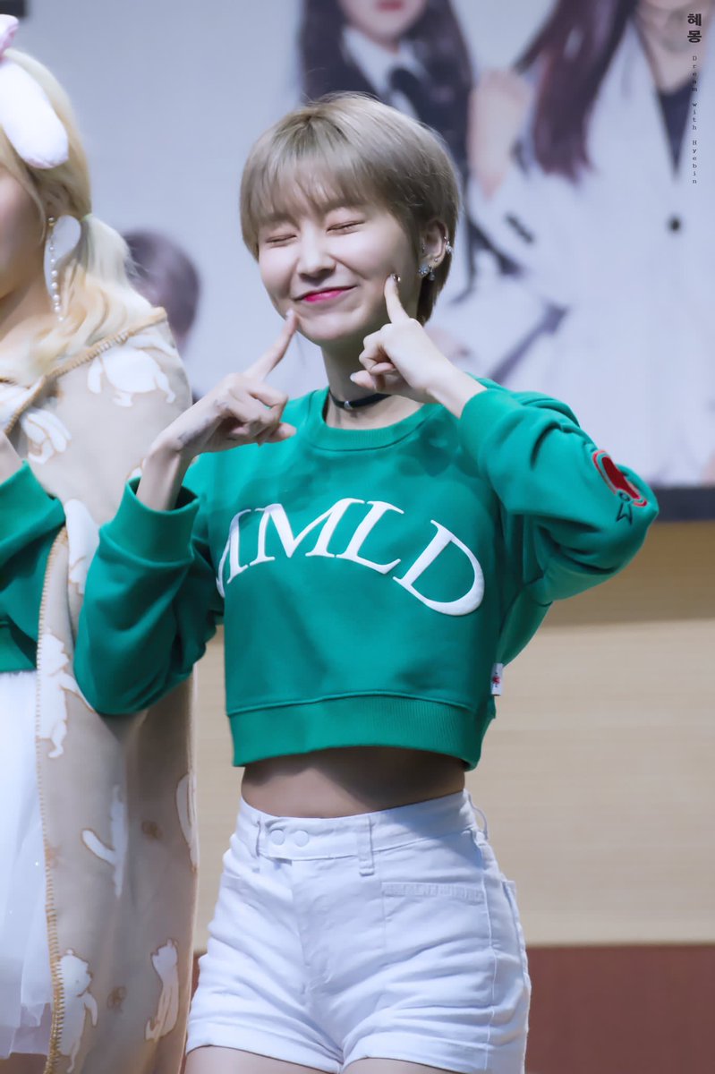 Twice サナ モモ A Twitter ヘビン Momoland ヘビン 可愛いと思ったらいいねrt ジョンヨンそっくり