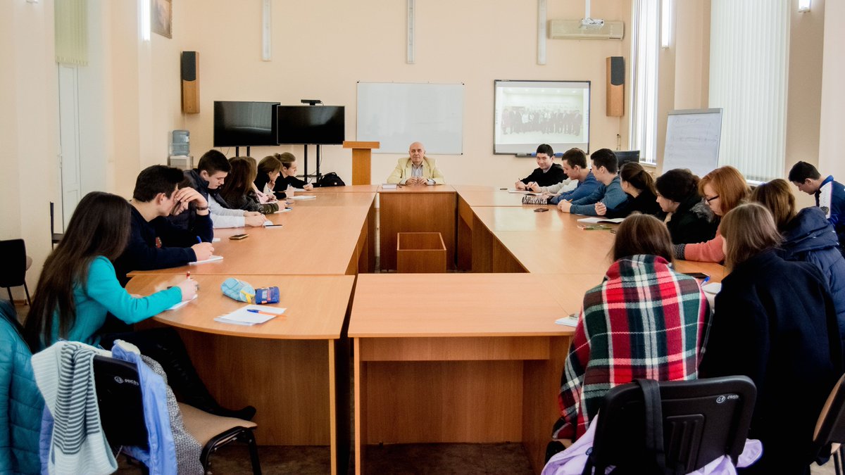 FFEAFeo's tweet photo. Лекции для студентов и преподавателей Академии по теории права, криминологии и различным видам правовой собственности с 01 по 16 марта д.ю.н. С.Г. Ольков и к.ю.н. О.А. Олькова  https://t.co/iEhrBayNA1 https://t.co/h345Kb7EnC