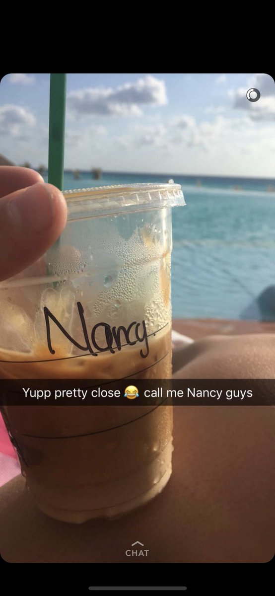 casstrologer's tweet photo. So @lindss_hk just sent me this.....@Starbucks you are off your rocker https://t.co/XdCzAla455