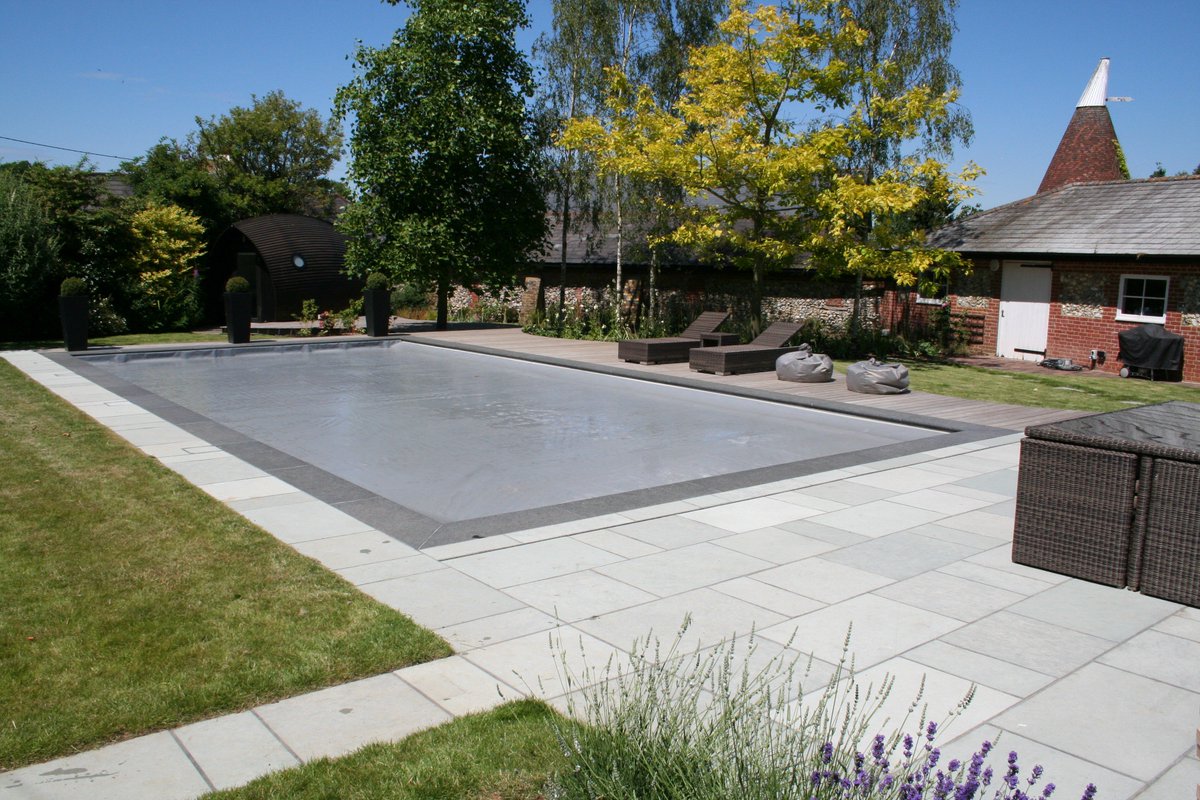 TanbyPools's tweet image. Don't forget - check your pool level now the snow has melted and lower if necessary. Check fixings are secure on debris covers. Automatic pool covers owners please ensure your cover pump is working. #HelpfulHints #SwimmingPoolCovers #WinterSnow tanbypools.co.uk