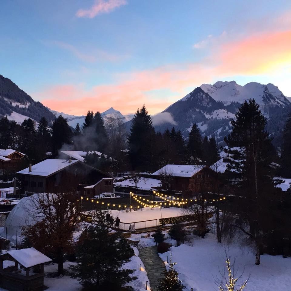 ParkGstaad's tweet photo. Magical moment on our #Iceskating rink ! #ParkGstaad https://t.co/j7Vj0JWZb4