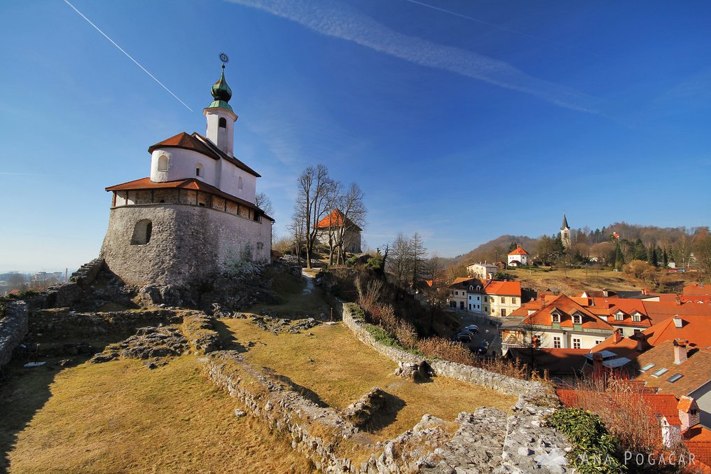 Slovenia_in_UK's tweet image. 'Kamnik became a town in the 13th century and has a number of castles and churches.' Photographer Ana Pogačar #Slovenia