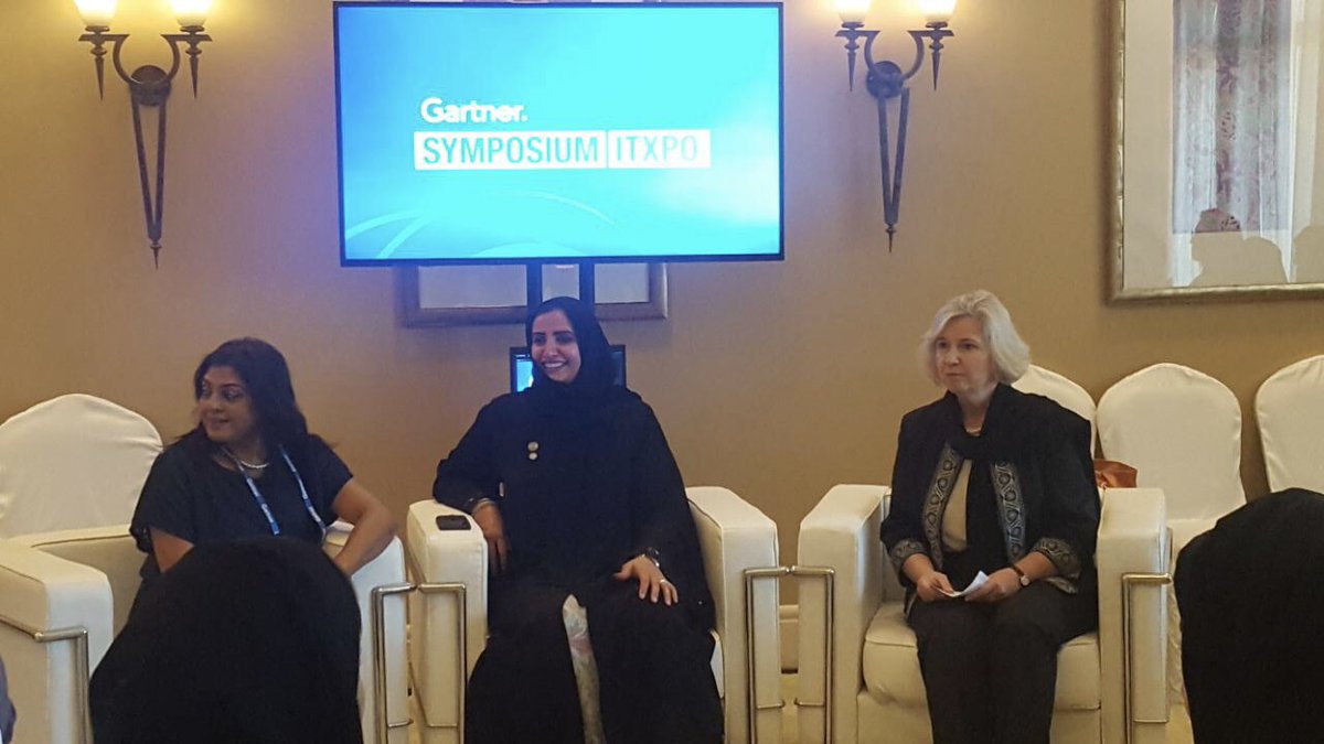 Aisha_BinBishr's tweet photo. While I joined Bettina Tratz-Ryan @btratzryan &amp; Miriam Burt from @Gartner_inc in ‘Women in IT Leadership’ event 2 share my professional advice with my women colleagues across GCC on how 2 progress their career, I found great inspiration from my colleagues who attended #GartnerSYM https://t.co/2FtoEZmG3p