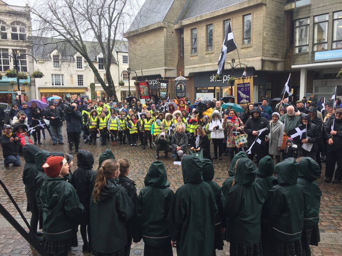 cornwall_ll's tweet photo. Singing in the rain, a marvellous play from Truro High School and much rejoicing to celebrate #StPiransDay #Cornwall in Truro https://t.co/ndnfWQk4fl