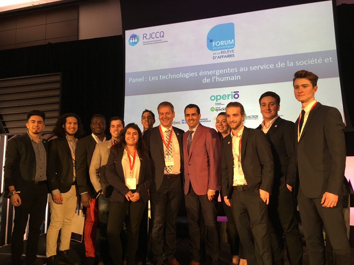 Vendredi dernier, dix de nos étudiants ont participé au #FERA, présenté par le <a href="/RJCCQ/">RJCCQ</a>. Une belle occasion de discuter des technologies émergentes et de rencontrer d'autres membres de la communauté d'affaires.
