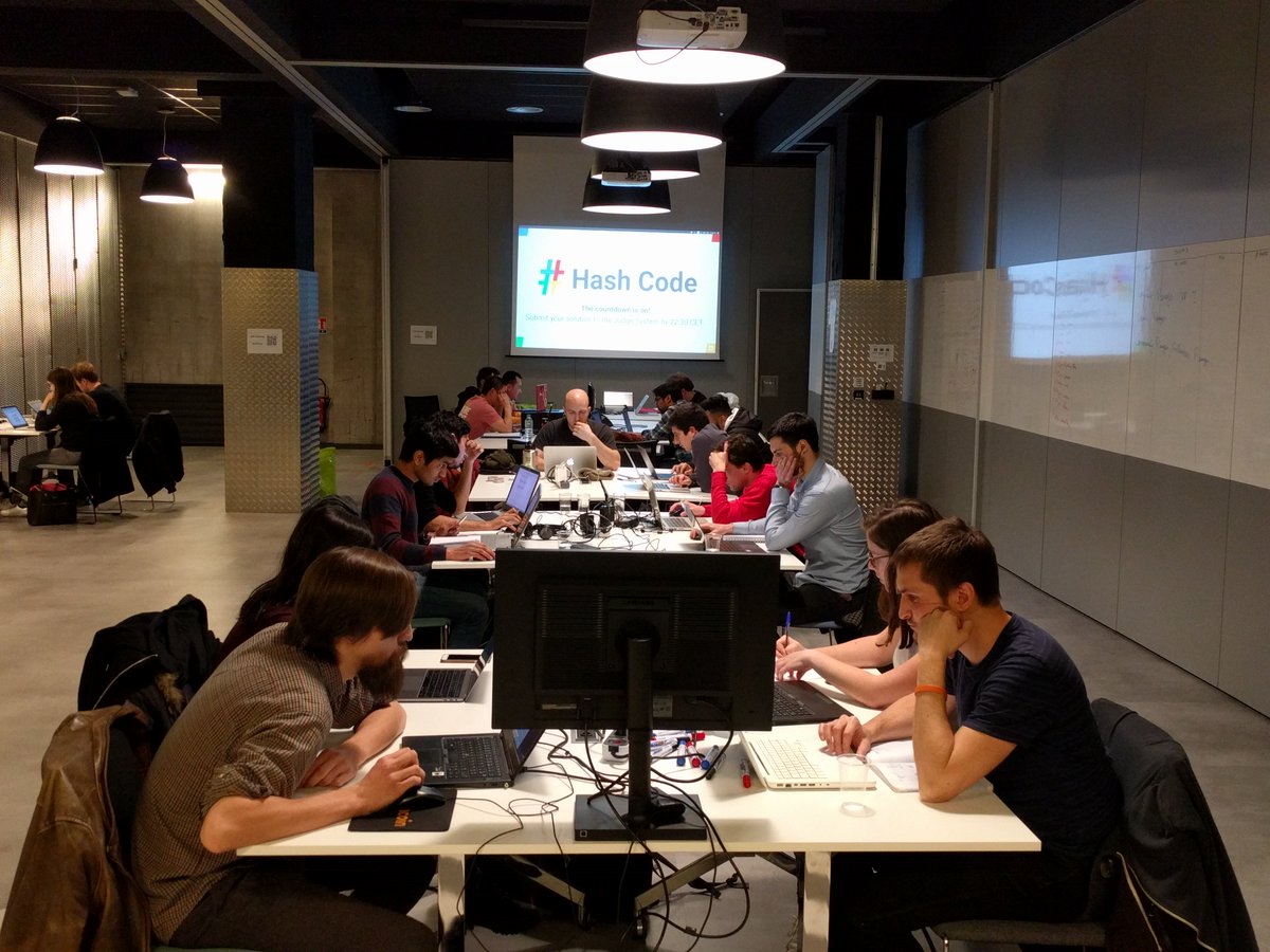 leboncointech's tweet image. Il y a quelques jours a eu lieu le concours de programmation #hashcode2018 💻 et nous étions un des sites hébergeurs. Au total, nous avons reçu 34 participants, répartis dans 11 équipes.