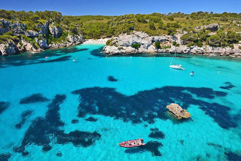 IKONJourneys's tweet photo. Where else would you rather be besides sailing across the oceans of Menorca?

#travel #spain #MondayMotivaton https://t.co/JOm9odRfFX