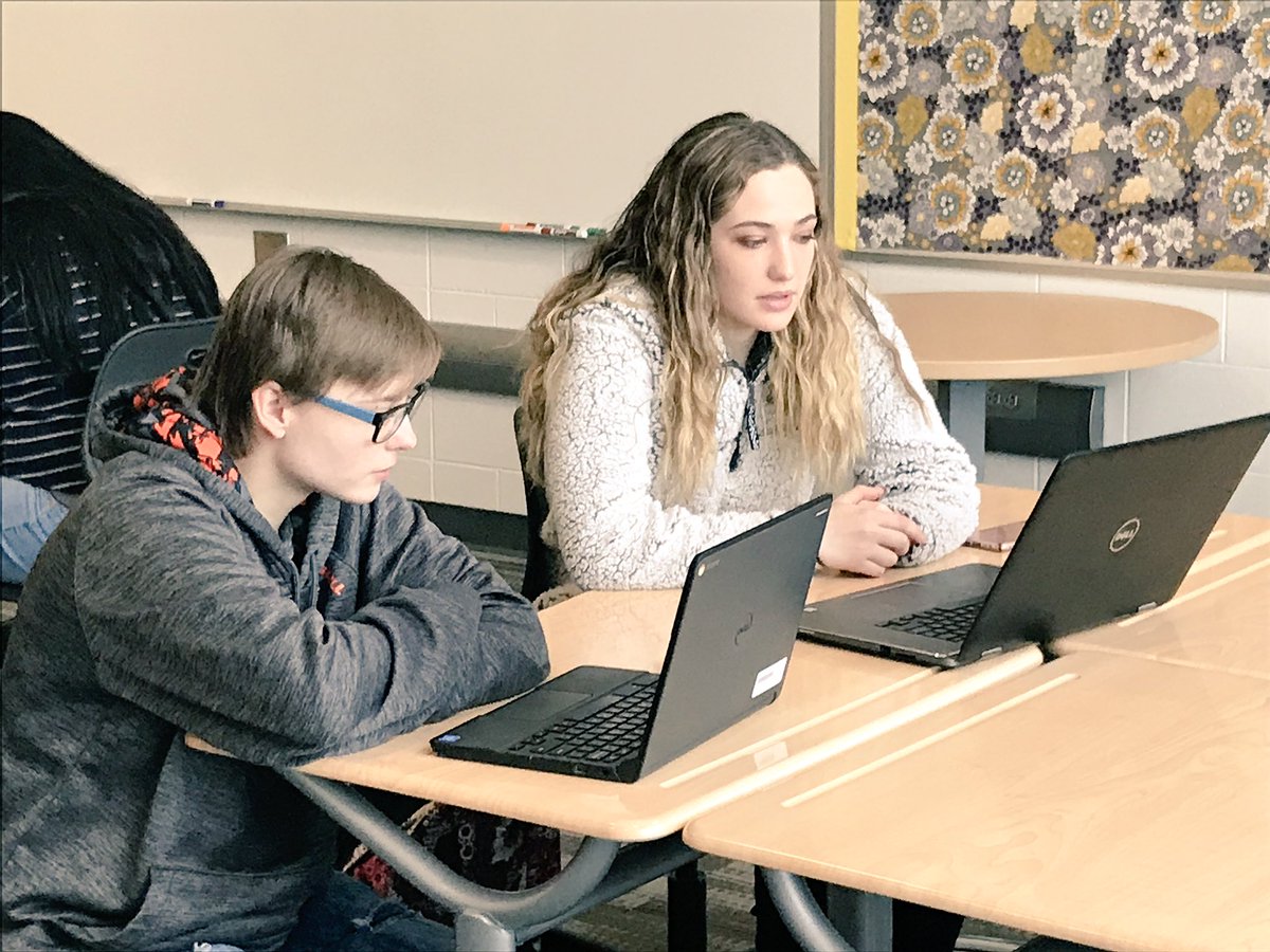 SoHaWC's tweet photo. We’re doing whole class consultations this week! The writing taking place is awesome! @j_sards58_6 @chessking500 @boskm #shpsrams #writingcenters #wcchat https://t.co/z6TN9ORGfI