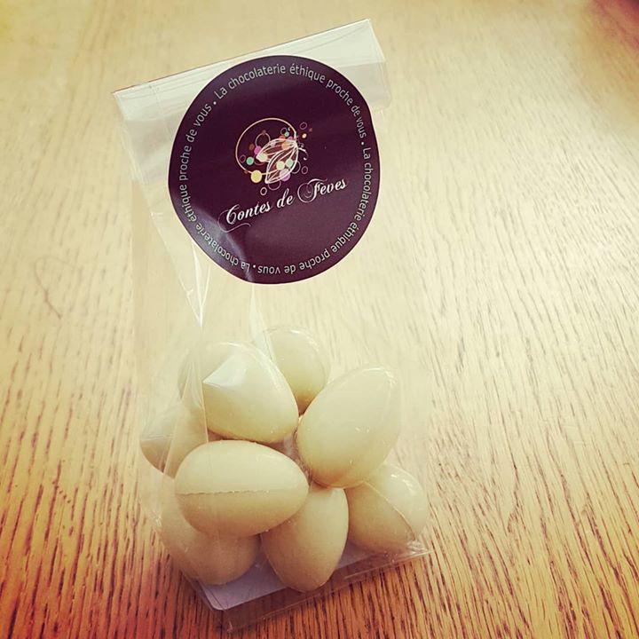 ContesDeFeves's tweet photo. Un incontournable de pâques : les petits oeufs "manons" 😍😍😍
#paques #petitsoeufs #chocolat #miam #artisan https://t.co/j1bC1lwHdq