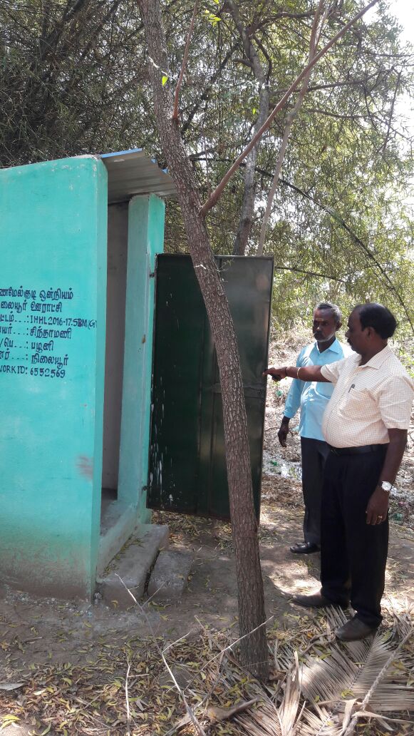 #ODF verification goes on in Manamelkudi block by district level officials accompanied by block staff. Apart from toilet access to all households, toilet quality and usage is also verified for random houses of the ODF declared panchayat. #swachhbharat #zsbp