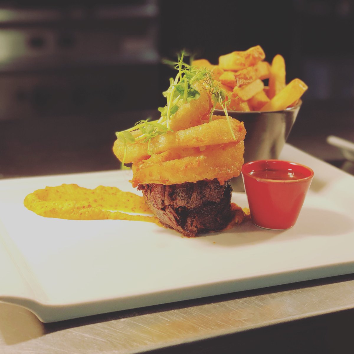 graham_davis1's tweet photo. We’re back in action! Please support local independent businesses after the devastating closures #stormemma2018 caused! #dublin #restaurant#dublinfoodie #dublinfood https://t.co/HbyQdRS30f