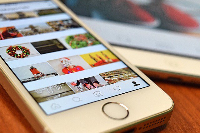 puresystems's tweet photo. #Instagram is fast becoming the #socialmedia channel of choice for visual businesses, with a fast growing user base liking 4.2 billion posts every day and sharing 95 million.  200 million Instagram users visit at least one #business page per day.  Time to up your Instagram game! https://t.co/SD2janpfNw