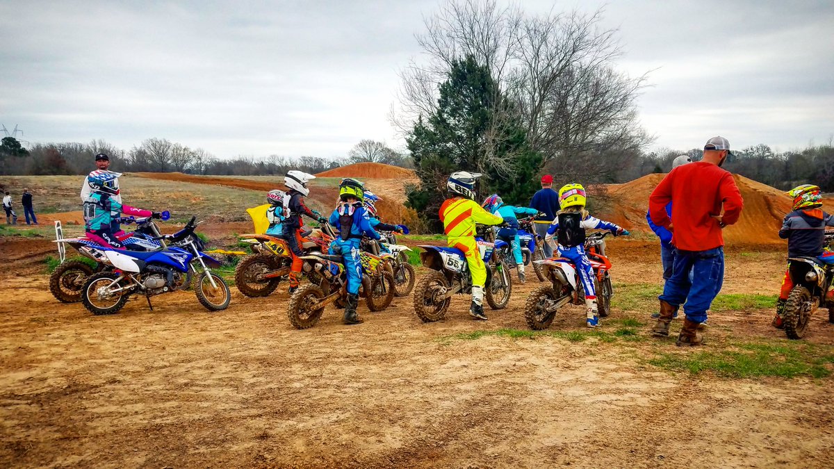 The_edgemx's tweet photo. In Edgewood TX. Open most weekends. https://t.co/EzhJ0wf7Z2