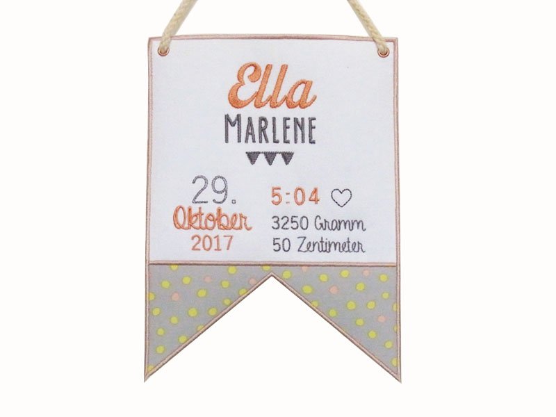 Moni Eneberg A Twitter Https T Co Xgteumbgvc Ab Jetzt Auch Mit Doppelnamen Moglich Wie Soll Dein Wimpel Aussehen Https T Co 9eialvamqb Geschenkzugeburt Geburt Kinderzimmer Deko Personalisiert Stickerei Name Ella Marlene
