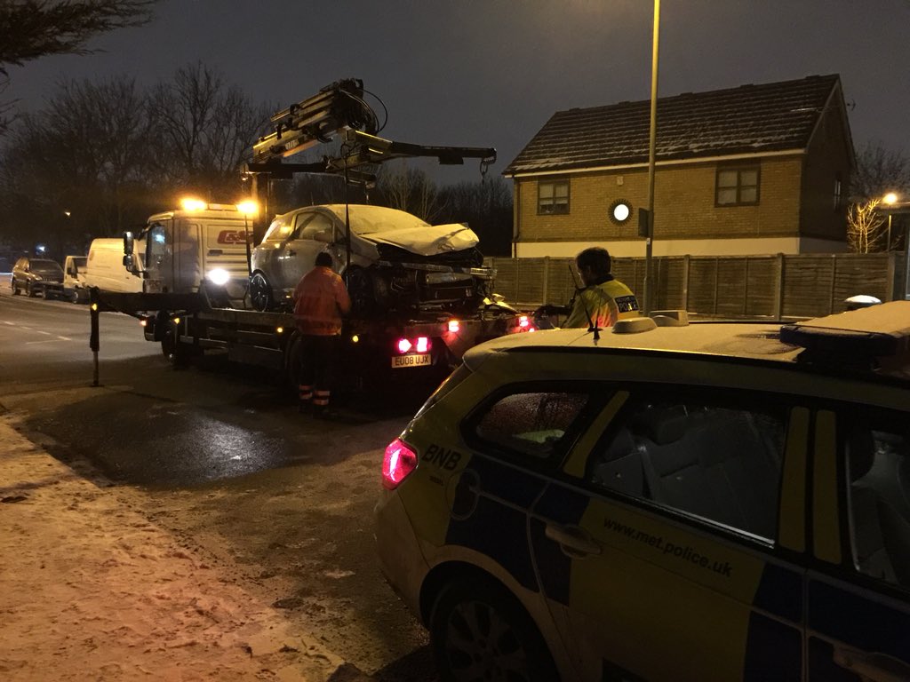 Car crashes into two unparked cars in icy conditions bit.ly/2FTfZKK