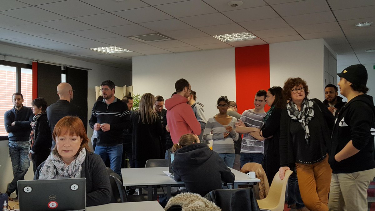 VISIONARI_Lab's tweet image. @VISIONARI_Lab aux côtés de @Simplon_Occ pour le programme sur l'entrepreneuriat des séniors en partenariat avec @AG2RLAMONDIALE. Une intro inspirante pour ce séminaire de 2 jours à @TlseMetropole
#entrepreneuriat #numérique #fabriques #innovation #ess @simplonco