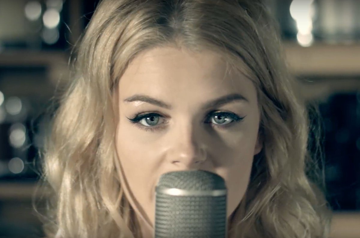 Check out my cover of 'Dusk till Dawn'!
youtu.be/pP-bAocS5nw