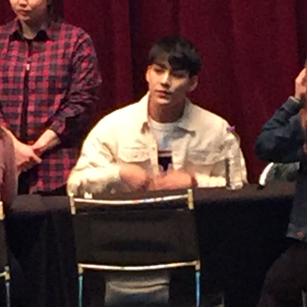 sssh_s2's tweet photo. 180304 분당 팬싸인회

성혁이 멘트.
항상 잘해주고 있어요 
걱정말아요 고마워요

#레인즈 #RAINZ #서성혁 https://t.co/O44B6S2wBg