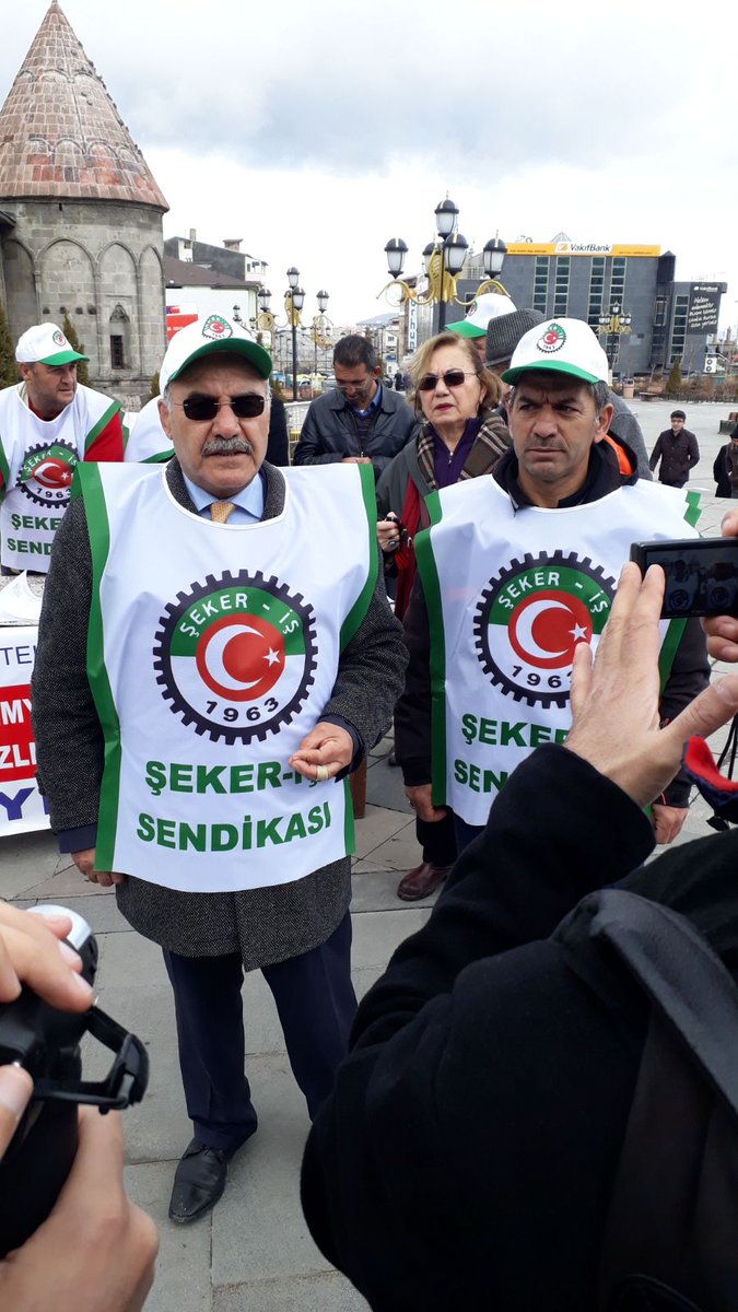 OsmanAcil1's tweet photo. NBŞ ye Hayır imza kampanyasına emek veren sayın başkan Metin KESKİN  ve ekbine sonsuz teşekkürler #ŞekerdeMilliKalalım https://t.co/pPJcHrXsq0