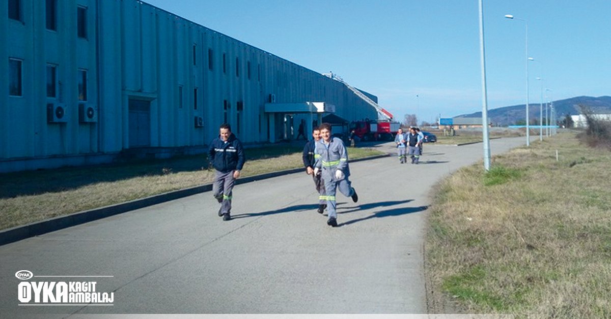 Her an her duruma hazırlı olmak gerek dedik, torba fabrikamızda deprem senaryosu temalı bir acil durum tatbikatı gerçekleştirdik.
