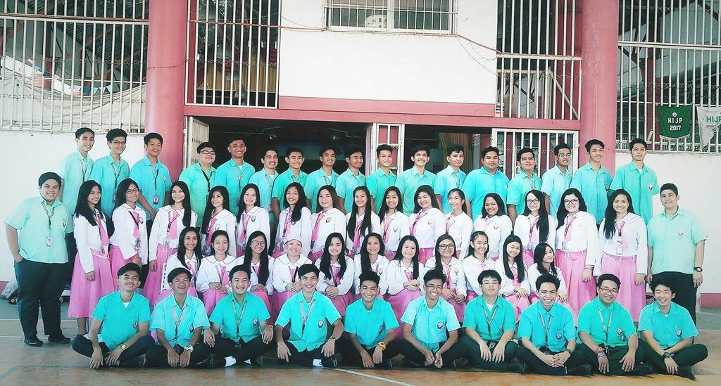 mauicarino's tweet photo. hijpians no more. 1 month left. 💔 #10HI https://t.co/YQ0SdrWTxT