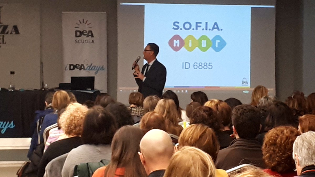 DeAScuola's tweet photo. Inizia oggi a #Catania con la presenza di 300 insegnanti il primo appuntamento dei convegni #iDeAdays per i docenti di #linguainglese! 
#scuola #formazione #docenti #inglese #TeachingEnglish https://t.co/5qQlmPZhXR