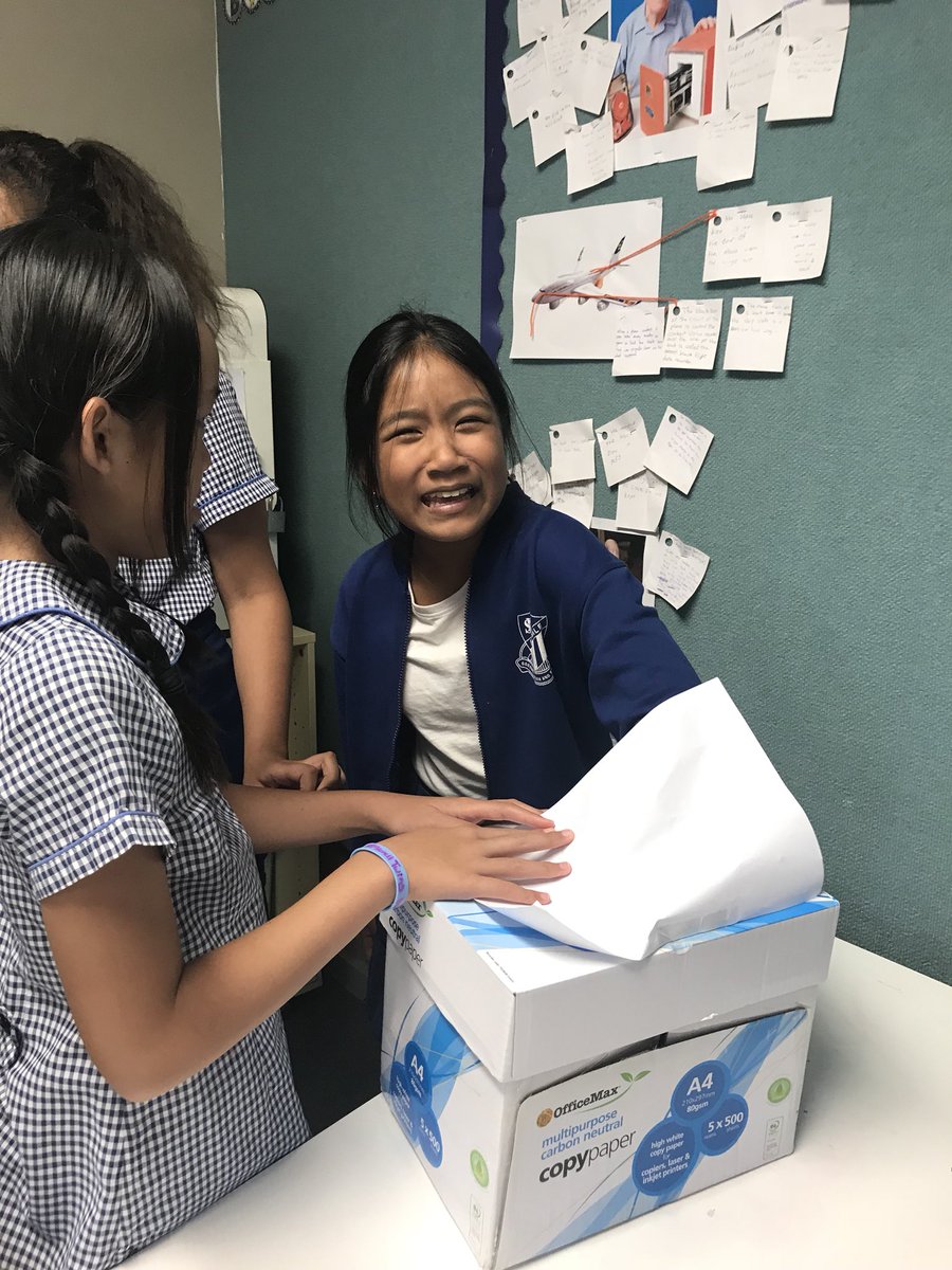 MissRWulf's tweet photo. Trust the Mystery Box. What makes garbage gross? How can we keep our environment clean? #grossedoutfaces #STEMpathy #gettingthemhooked @fairvaleps https://t.co/khMvab5SsQ