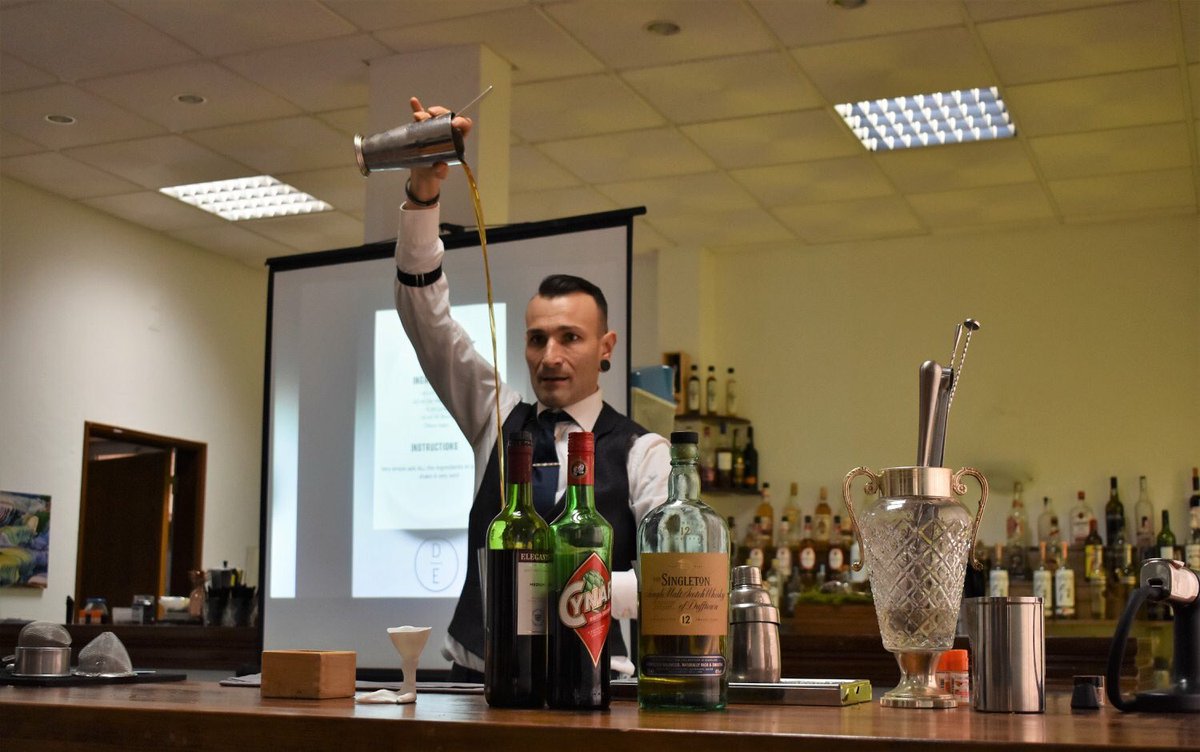 ZoppiDennis's tweet photo. Give me a Shaker and I will entertain the whole world...
Cit. Dennis Zoppi 😂

SHAKE, MIX AND WoW
CLICCA MI PIACE 👍🏻 E CONDIVIDI  😃
🍸🍸🍸
#cocktails#drink#drinks #Mixology 
#mixologist. #denniszoppi #manuelaalbertelli #drinkfuture #zoppicocktaildesign
#yesoryes #zopperia https://t.co/zxAvBshK3A