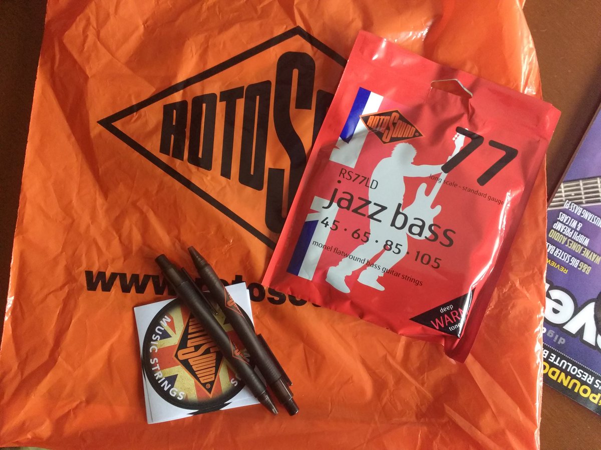 cippo_twit's tweet photo. Shopping at @rotosound_uk  yesterday at @bassguitarshow https://t.co/aM4kp6P8OC