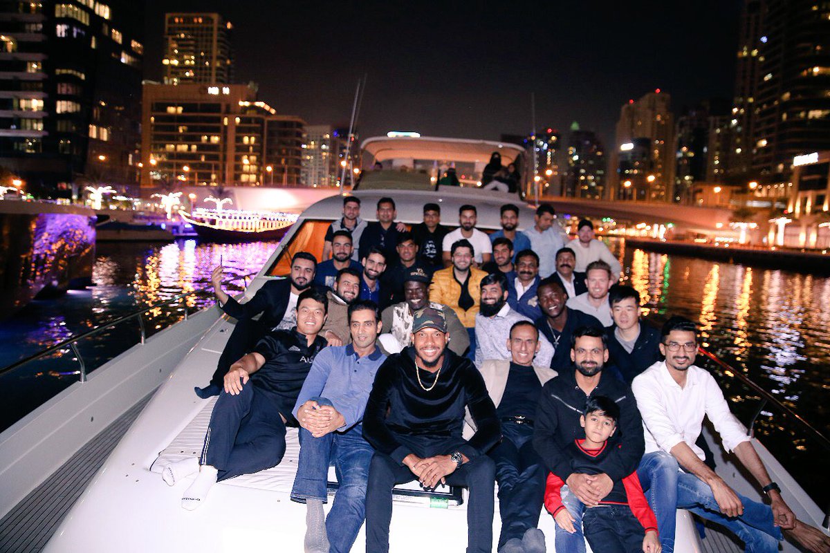 MHafeez22's tweet photo. Had a good time together as @PeshawarZalmi family , kids loved it , https://t.co/6pCeVBTCdc