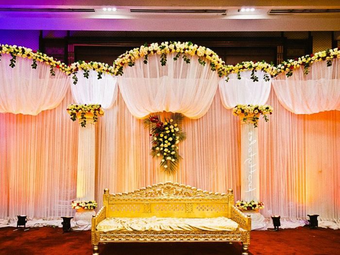 AsthraEvents's tweet photo. #Simple #Humble #Stage #decorations #AsthraEvents https://t.co/tXvpsIcvuM